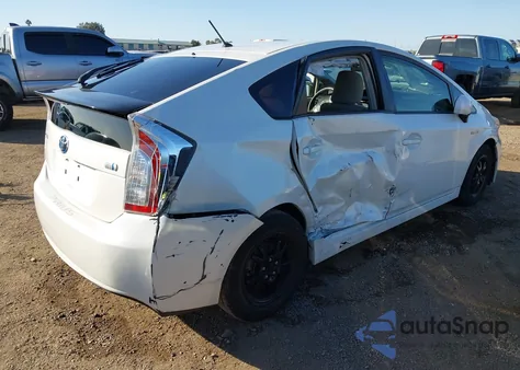 2013 Toyota Prius Two z USA, uszkodzony, nr VIN JTDKN3DU2D0339728